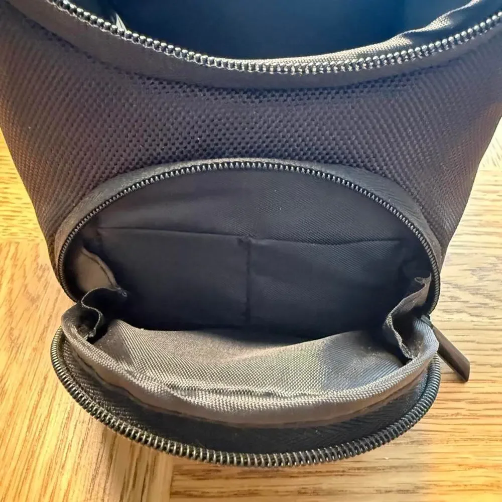 Nikon black padded